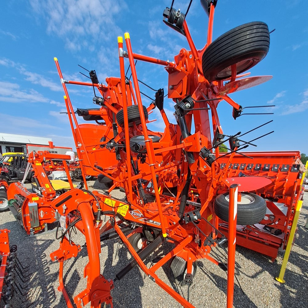 KUHN GF 8703 Heuer
