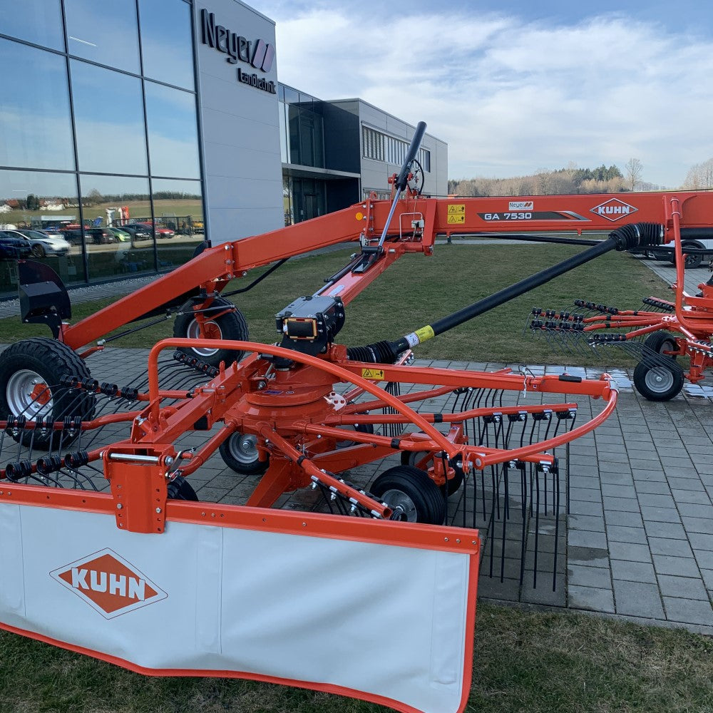 KUHN GA 7530 Schwader