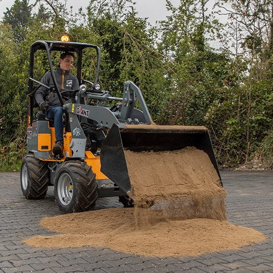 Tobroco GiANT Radlader G1200