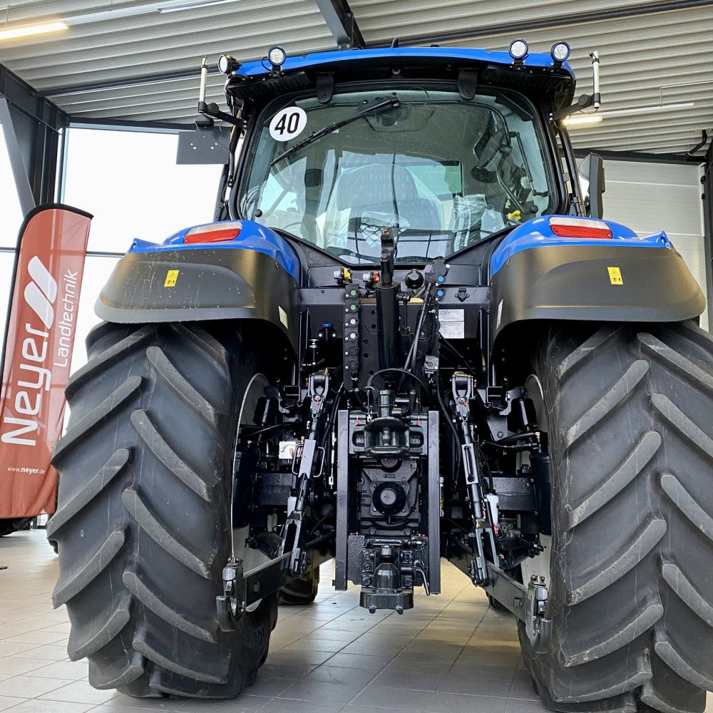 New Holland T5.140 Auto Command Vorführer Traktor