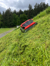 Jack Mulcher ferngesteuerte Mähraupe mit Mulchdeck für Steilhänge