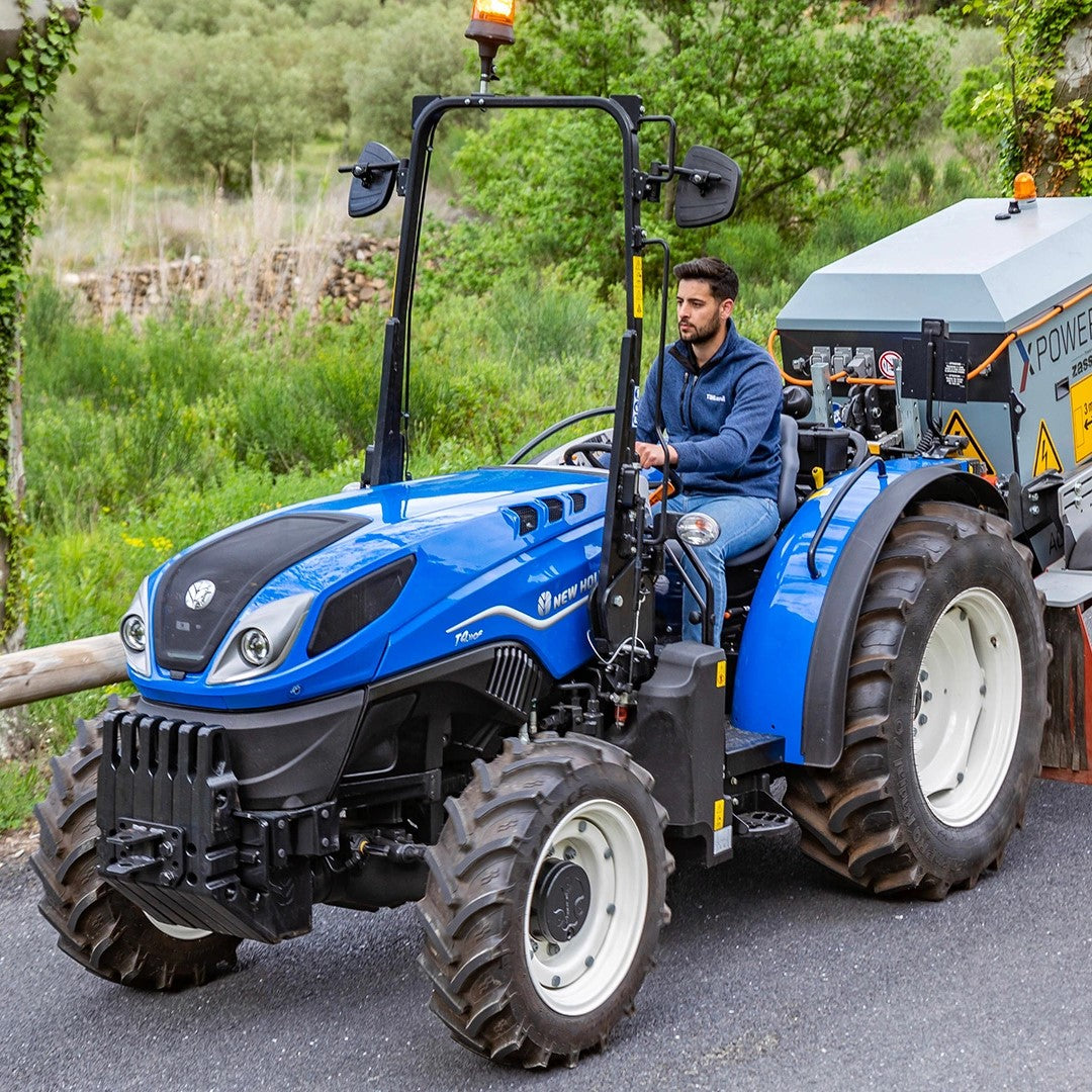 New Holland T4.90 F Traktor